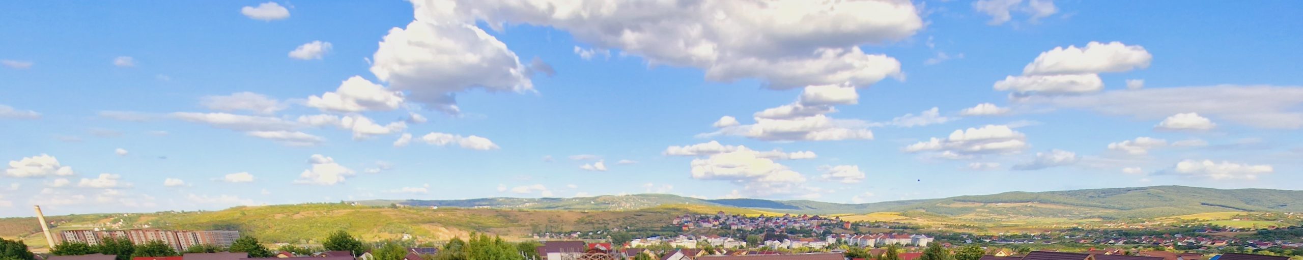 12 vedere apartemente 2 camere decomandate cu view Top una residence iasi , lunca cetatui